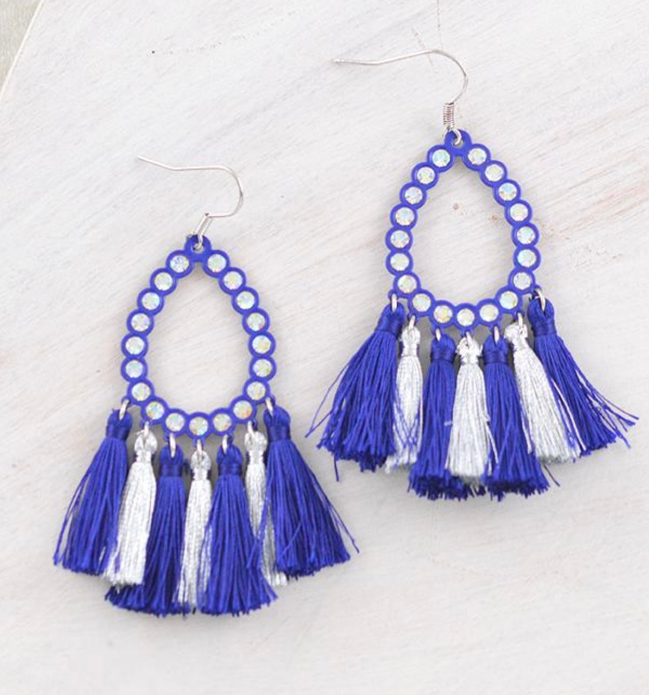 Blue Rinstone dangling earrings