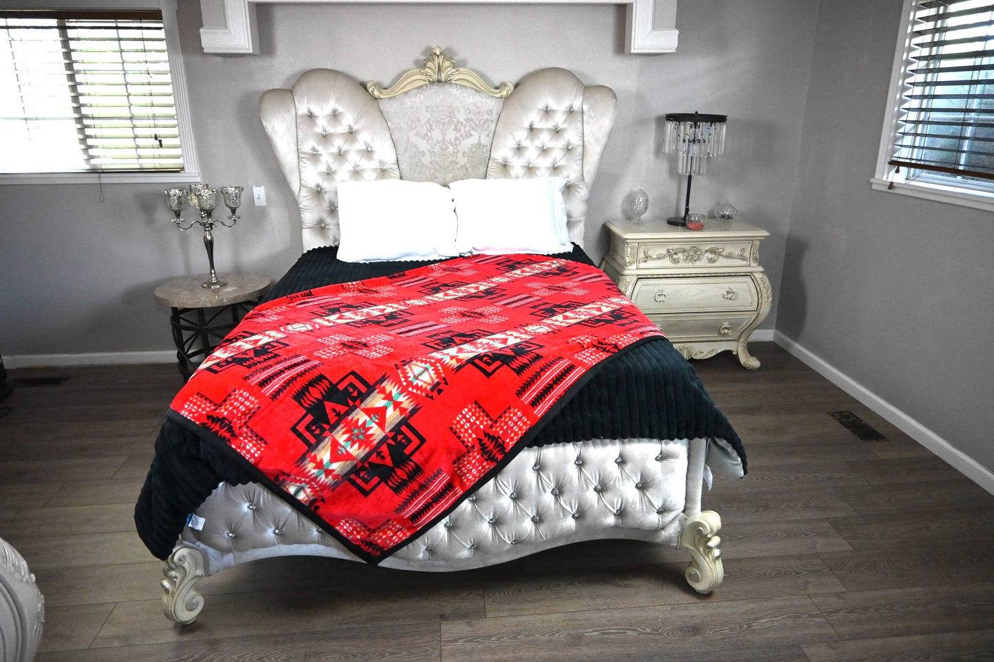 Plush Aztec Blanket Full Size Throw: Red