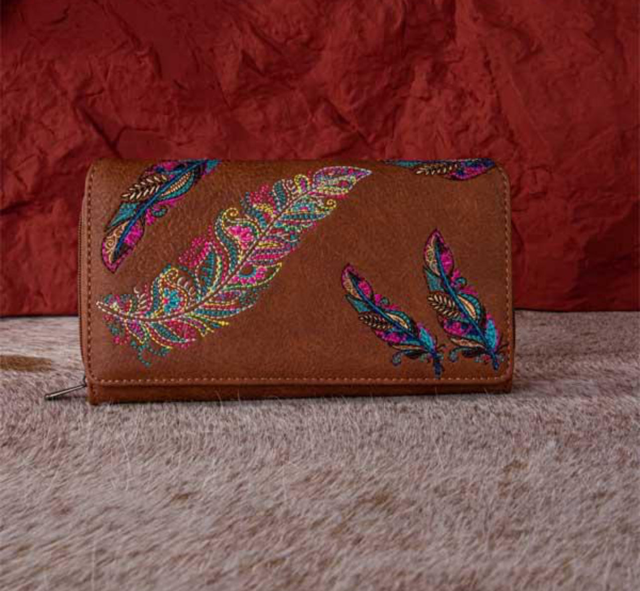 Montana West Brown feathered, wallet